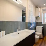 In For 4 Guests Wi-fi, Washing Machine, And Ac